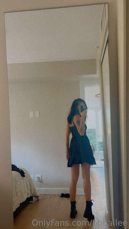 I'm heading out to dinner...so turned my daytime dress.. int..