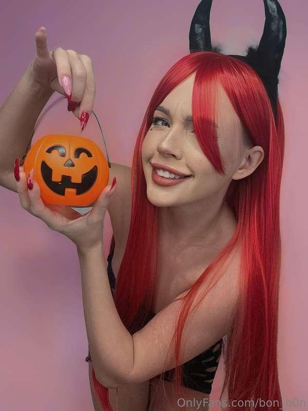 Are you getting ready for Halloween yet?🎃👻 I'm just picking ..