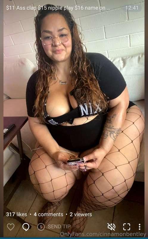 daddy come watch me cum on live right now 👉🏽👉🏽 http://onlyfa..
