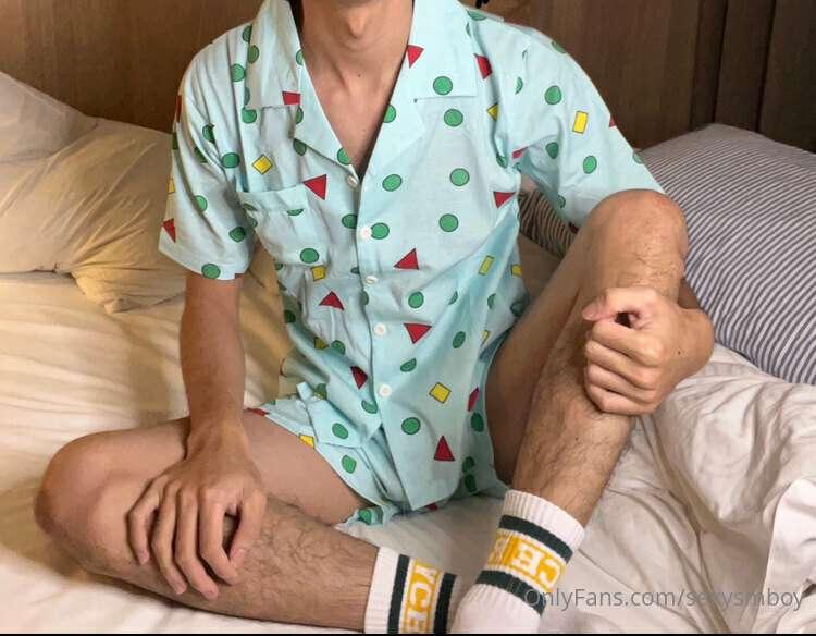 小新睡衣實在太可愛了🤪
還想看我穿什麼呢～～
趕快私訊告訴我
還是就愛看不穿啊😳