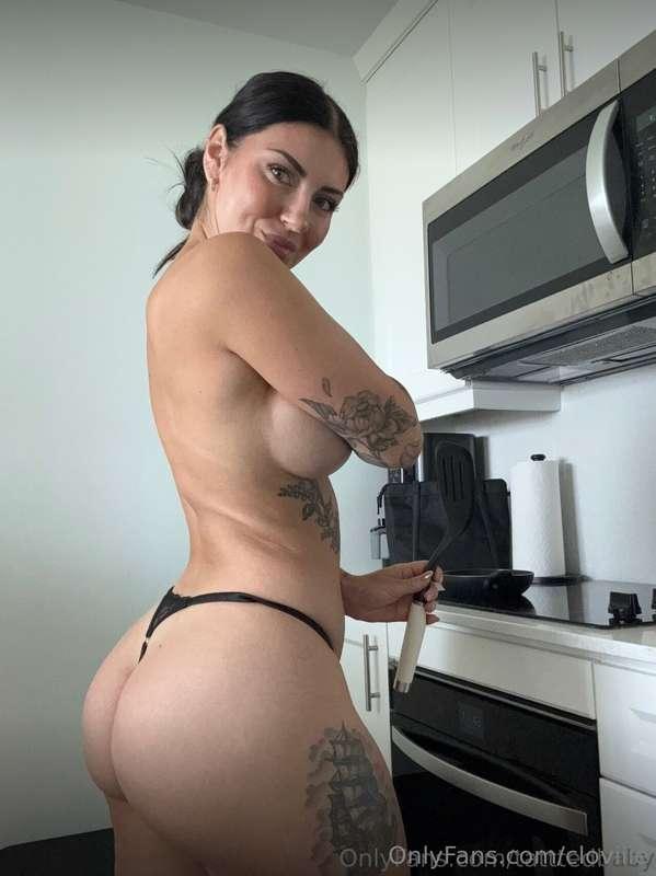 sub to my girl @tatttedbaby 🔥Shes a tatted baddie with a BAN..