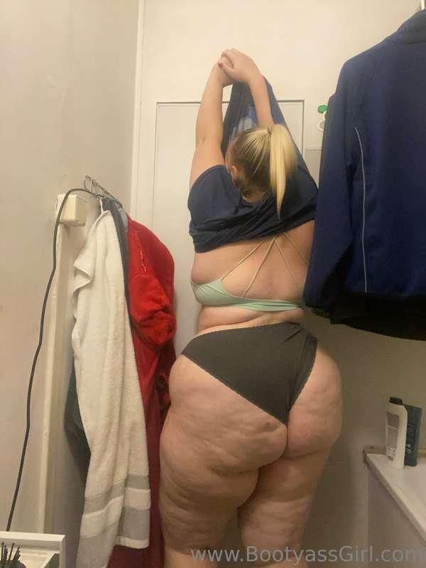 bootyassgirl image #0