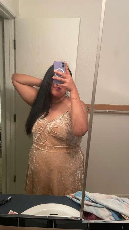 I’ve been wearing this dress a lot lately 🥰 here’s what’s un..