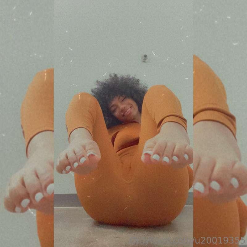 Hello 👣 🤩