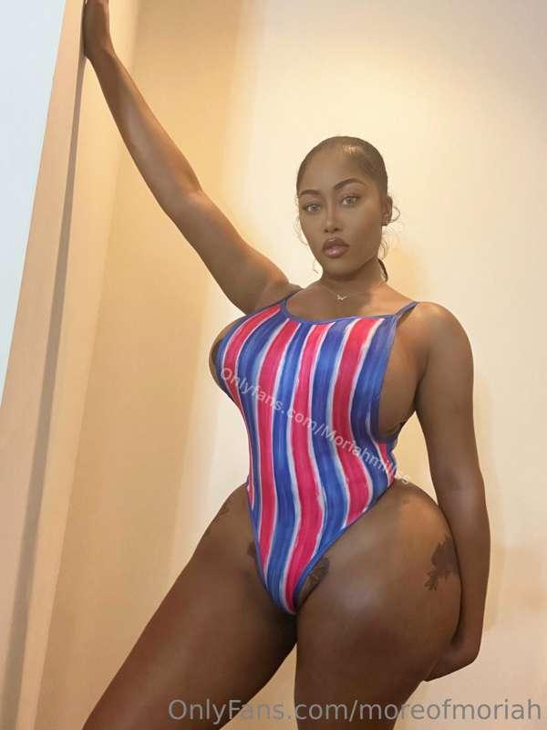 Daddy come here👉 @moriahmillss, I want you so badly! 🤤🔥😈
