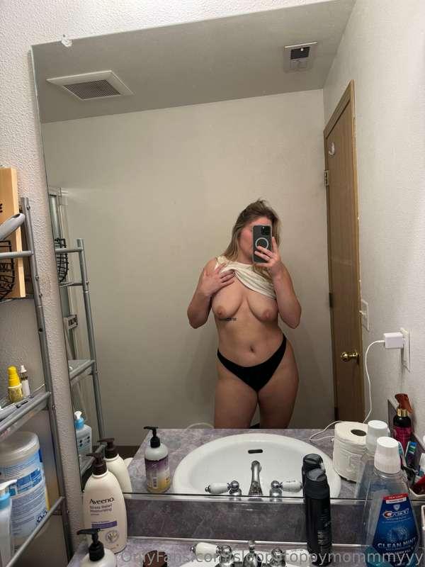 do you wanna wake up next to me🥰