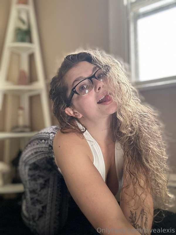 You love this silly slut