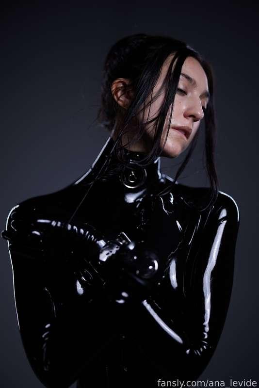 ana_levide image #334