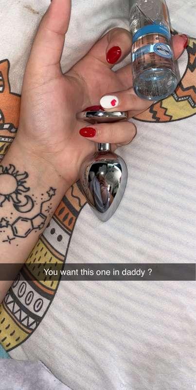 Want to watch me put it in?

https://onlyfans.com/bbygirl_bl..