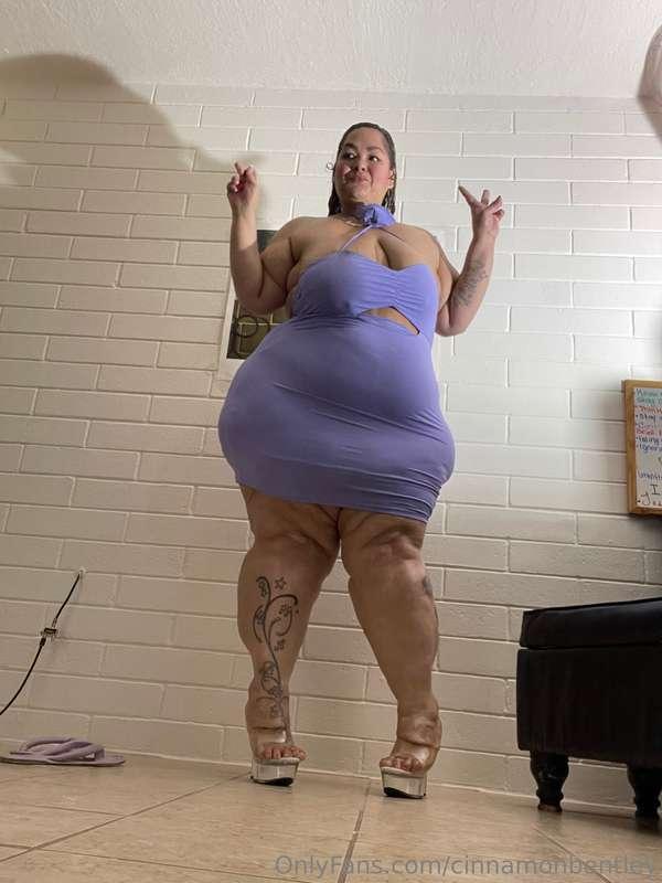  If mama is live right now! 👉🏽👉🏽 http://onlyfans.com/cinnamo..