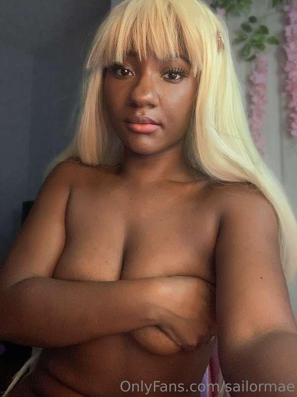 been a while since i felt sexy enough for any lewds. couldn’..