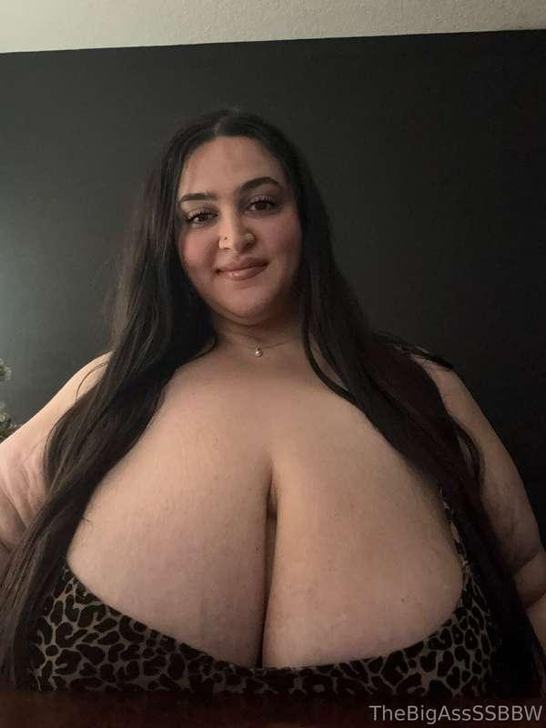 thebigassssbbw1 image #0