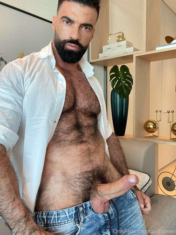 Netflix and Chill? 💭 or …. tell me 😈