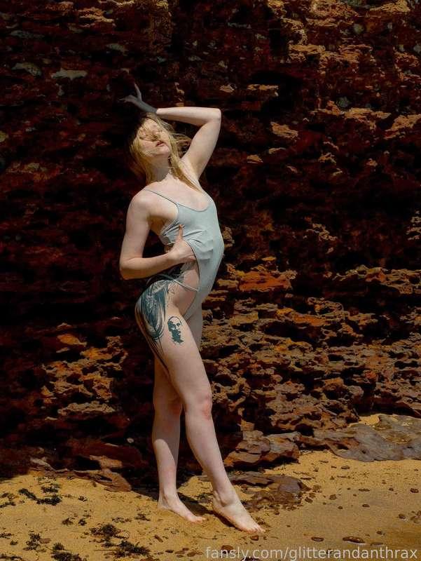 glitterandanthrax image #10