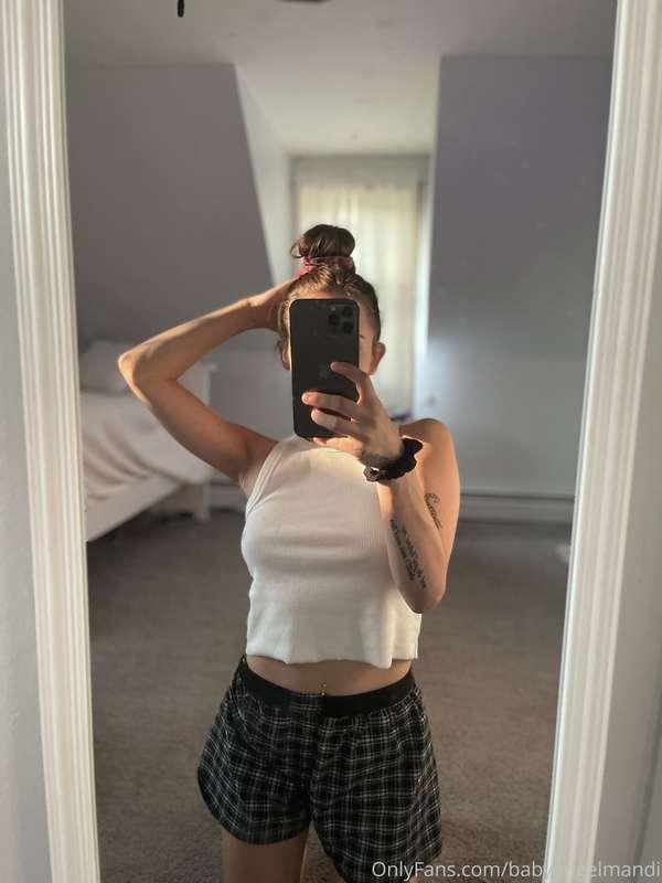 check messages for the sunset shoot 🥵🗣