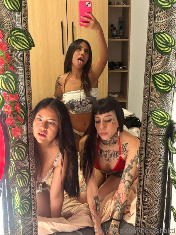 Mis amigas y yo hicimos una reunion pero terminamos juntas e..