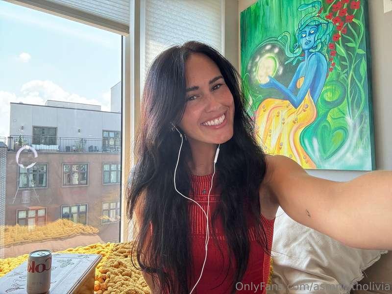 Keep the creativity going 📚🎨🎤