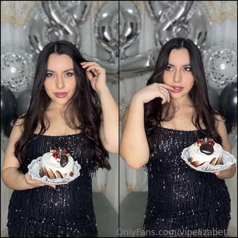 March is here and it's the month of my birthday! 🎂 🥳I'm exci..