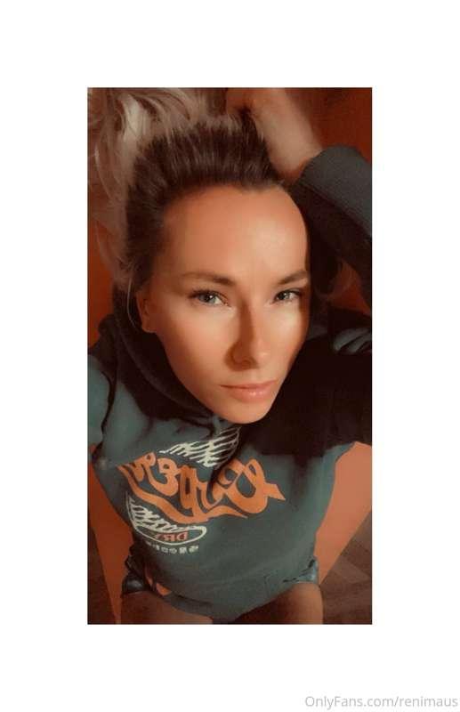Wish you a great weekend... 💋❤️💋
https://onlyfans.com/renima..