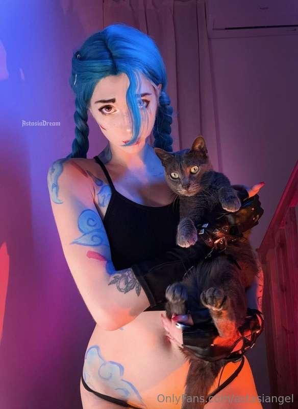 Two kittens :3 Say meow if you wanna see more Jinx 💙