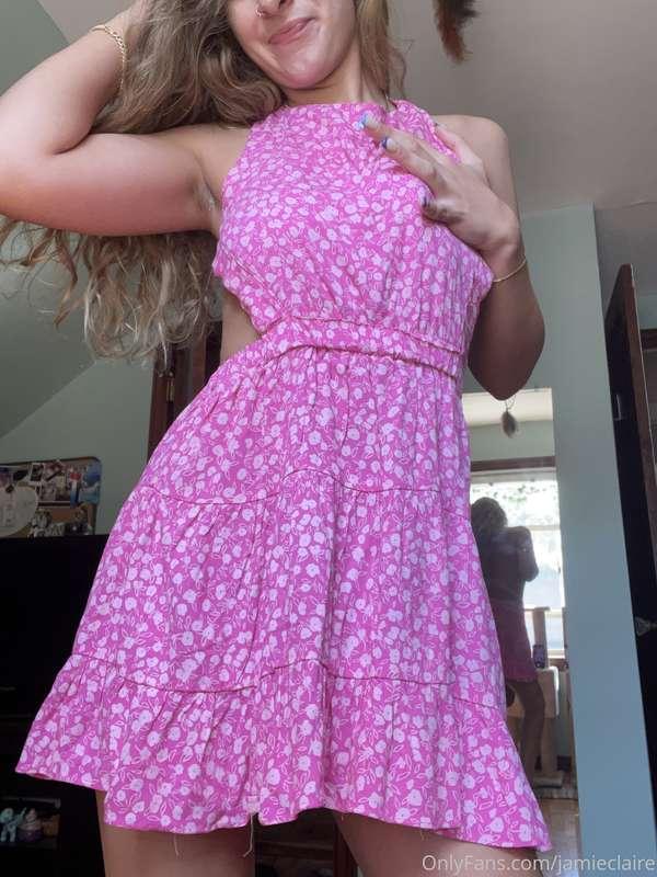 Bought this dress on vacay👗