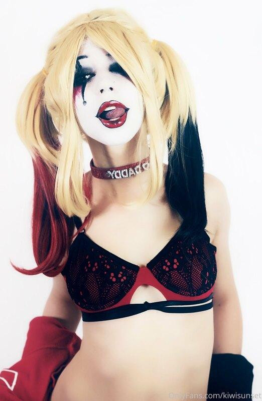 How do we feel about clown girls, particularly Harley Quinn?..