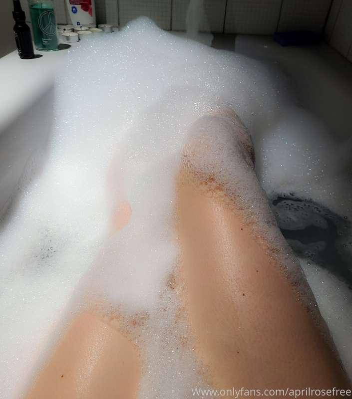 Bathtub relaxation time 💕