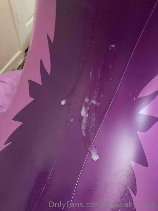 Oops messy on she wuff UwU