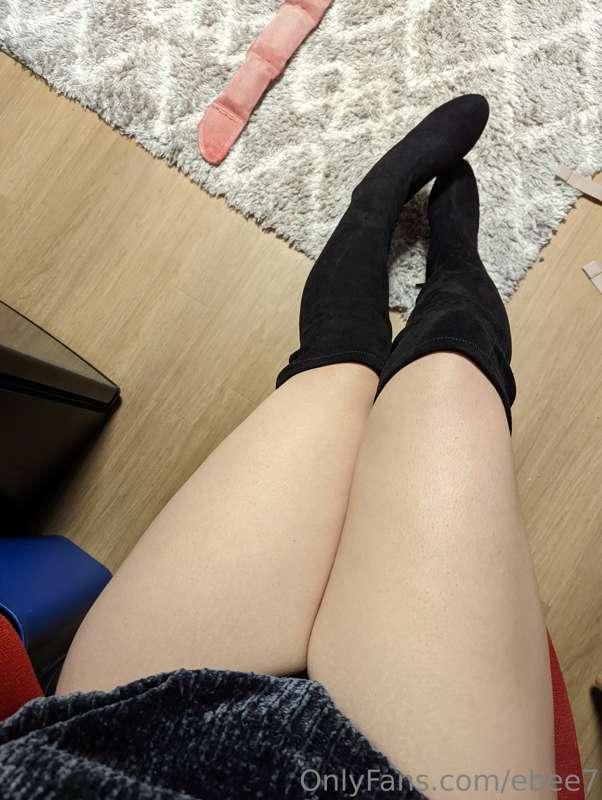 Sleek boots, soft thighs