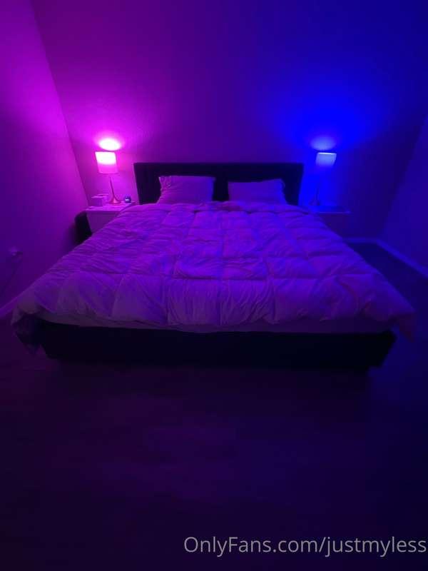 Room is set up finally who’s ready for some new content? 😈😈😈