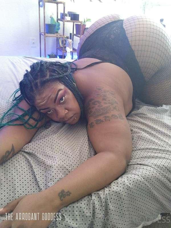 https://onlyfans.com/arrogantgoddess