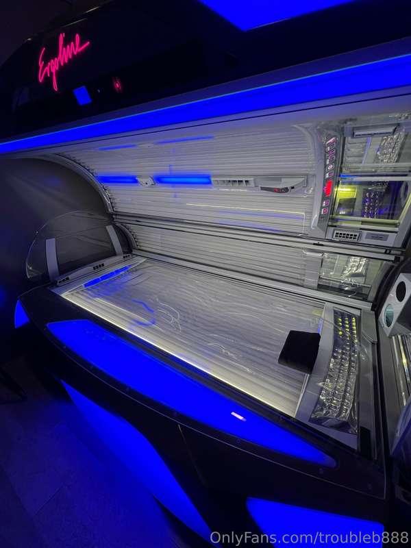 Finally getting back to the tanning bed!! 😎