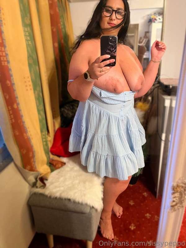I think this baby blue is my colo🩵🩵🤔?