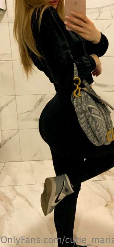 Outfit of the day 🤩 Let me know what do you think of it ❤️