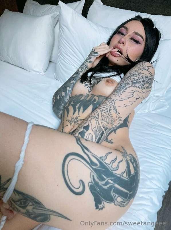 This horny slut @badkittymia missed university and was left ..