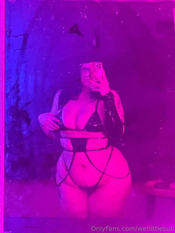 wetlittlesub image #37