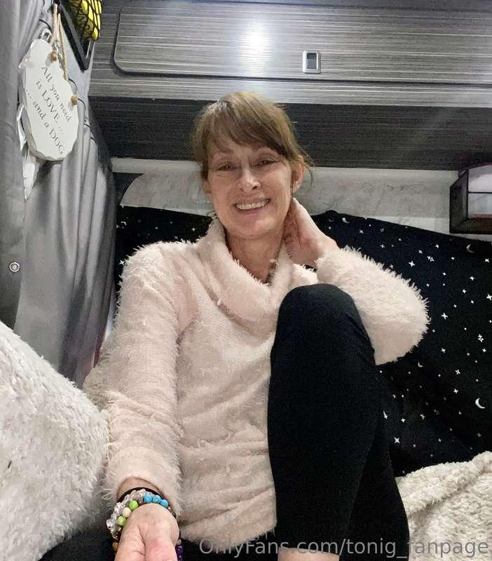 Just got my van all cozy diesel heater on full blast so I ca..