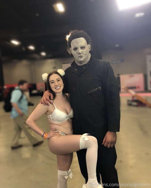 In the spirit of October 🎃👻 me and Michael Myers from exxxot..