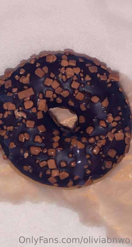 Glazed donut 💦