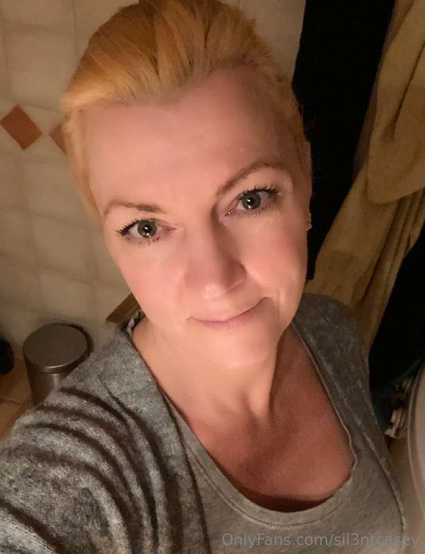 Godnat, sov godt og drøm sødt 😘😘😘😘Goodnight, sleep well and ..