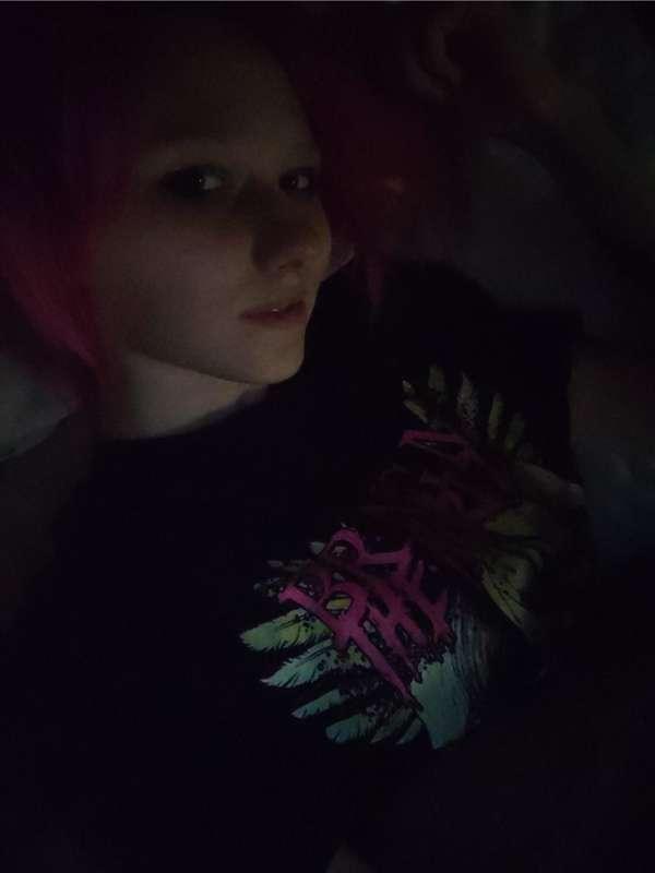 Can I be your girlfriend? https://allmylinks.com/daddys-emo-..