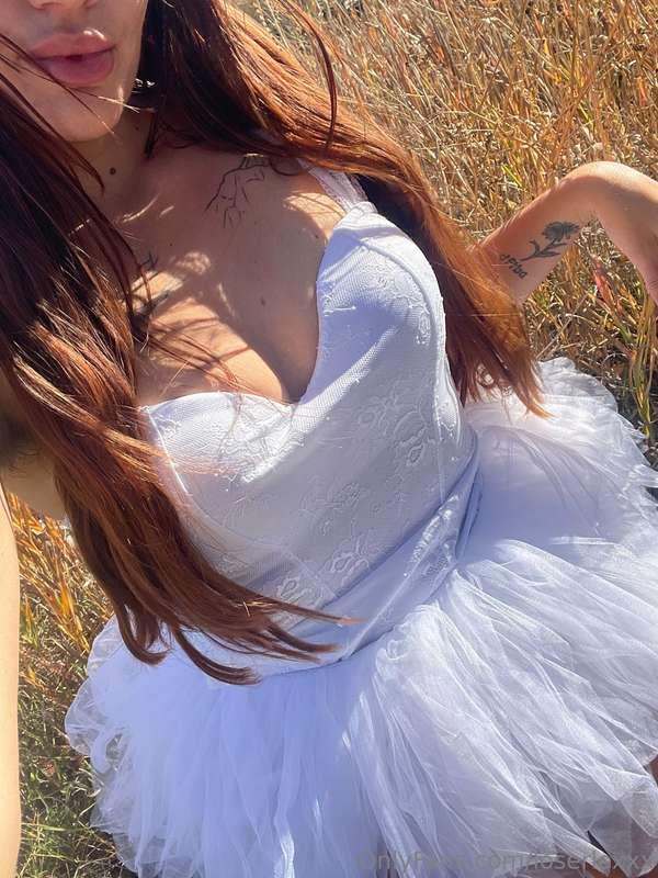 👼🏼 🪽