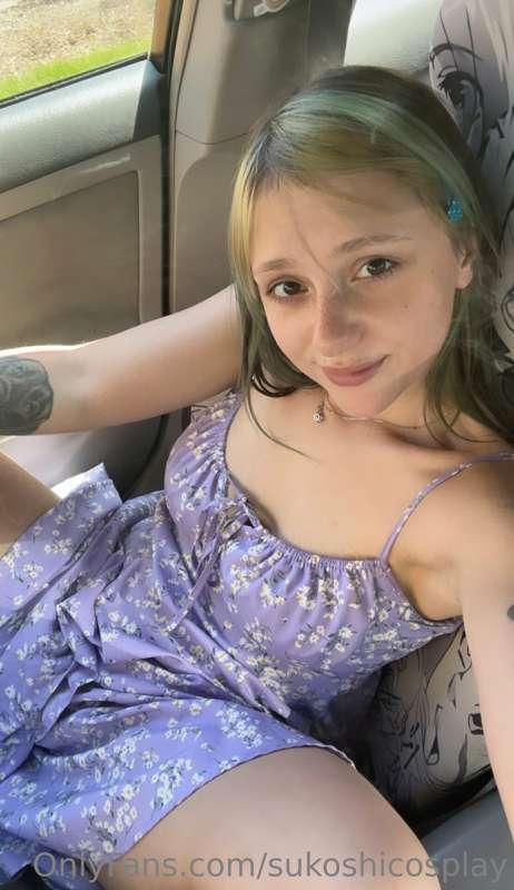 🌞🤣Suns out, breaves out! 🦫 

Today I cleaned my car, I vacuu..