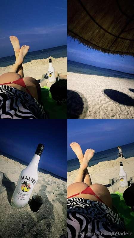 how I love the sun, the sea, the beach...and a tanned ass an..