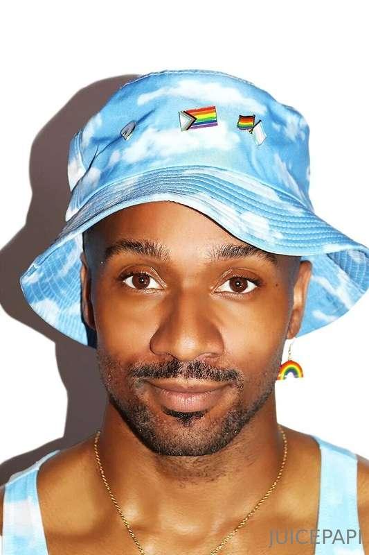 Do y’all think I’m cute? 🌈