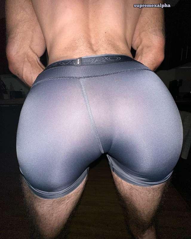 did u just try to sniff ur screen bro?