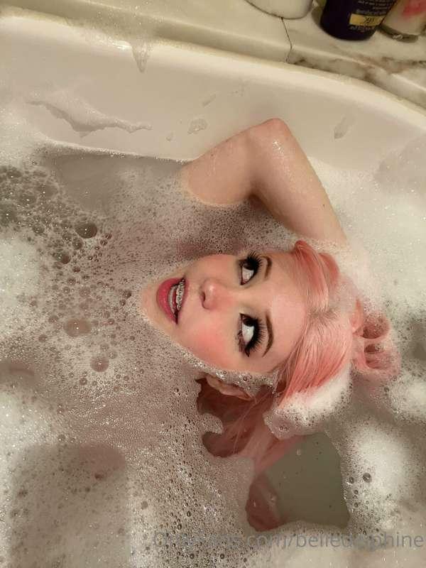 belledelphine image #13