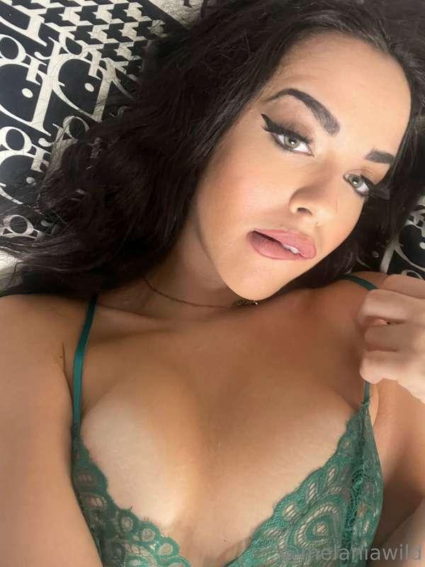 Im waiting you… check DM NOW❤️