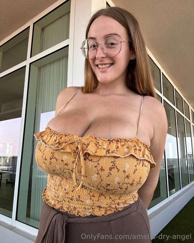 New content drop 🍑✨ 80% off if you DM me ‘HONEY’ 🍯@amelia-we..