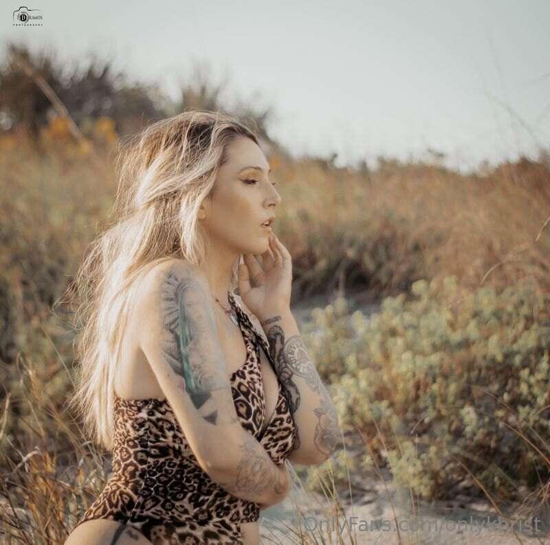 Tell me...would you rather kiss me slow or fuck me fast? 🥵🍆